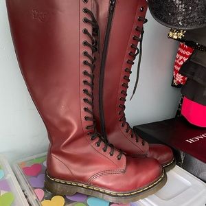 Dr Martens 20 eye boots size 8